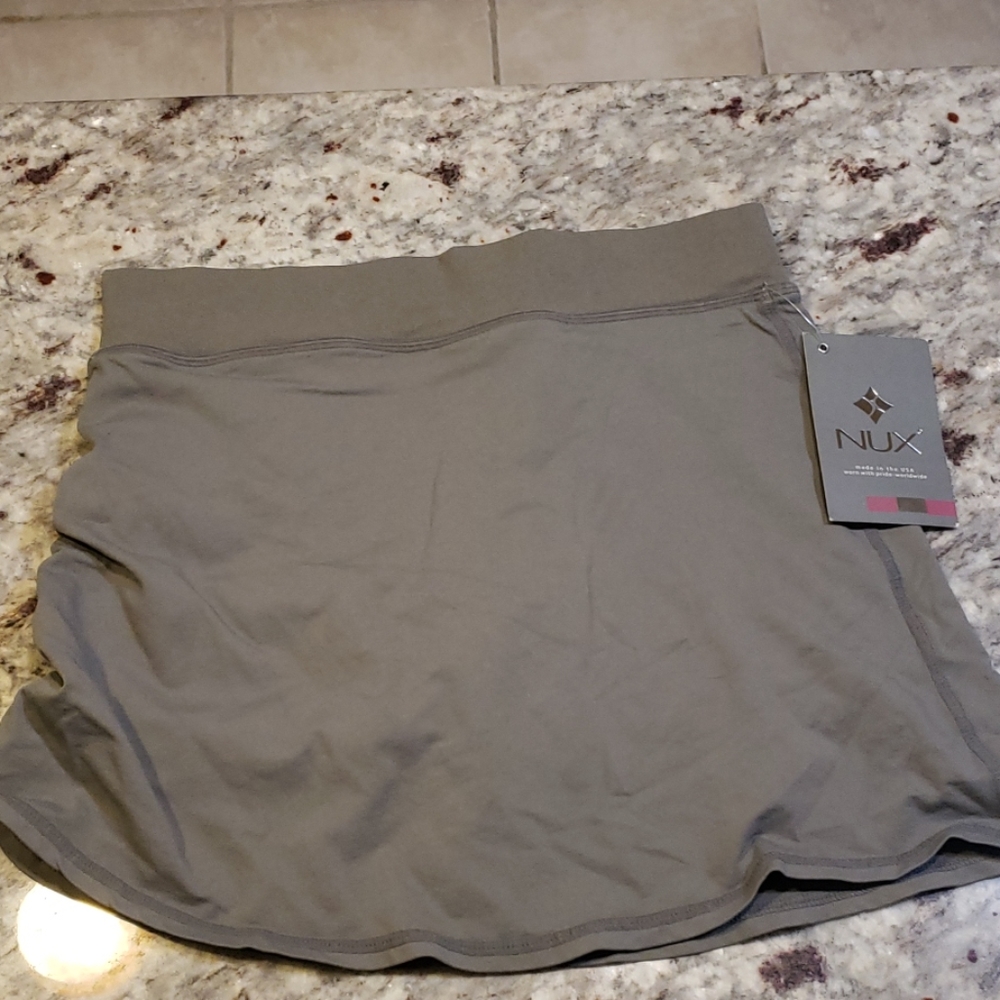 NUX Elevate Run Skirt